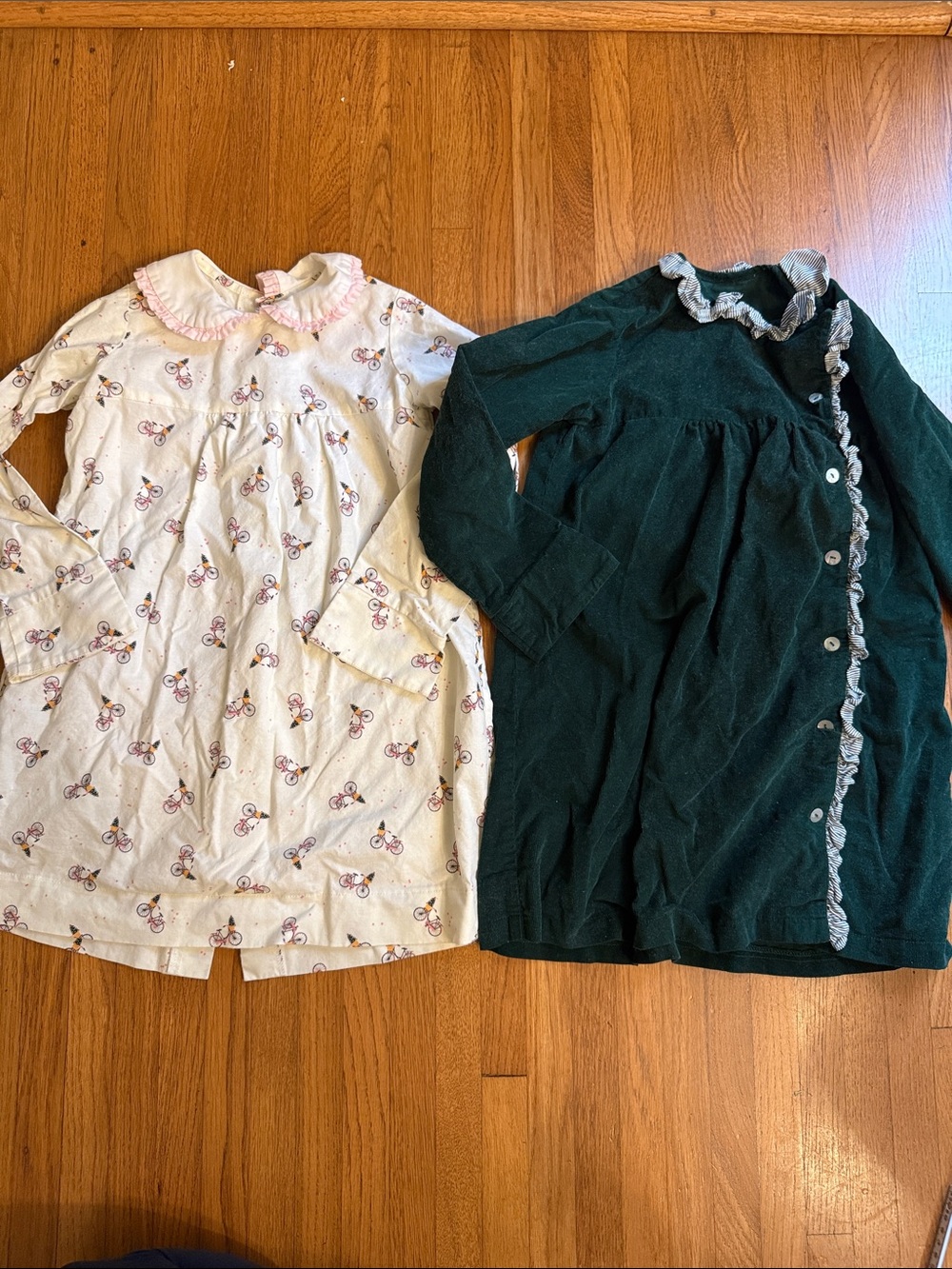 2 Girls Hannah Kate Christmas dresses